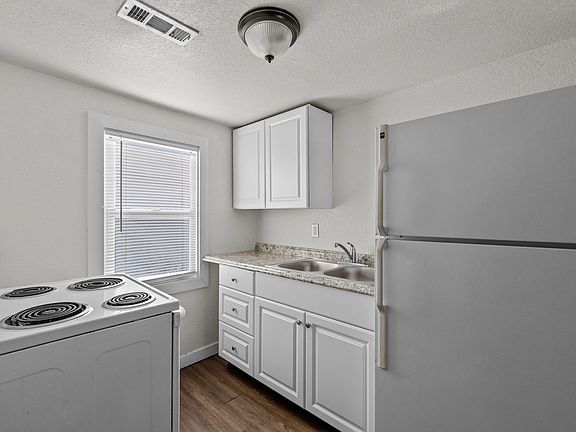 3rd image of 4569 Hampshire Ave #B