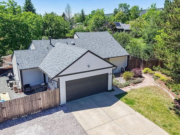 2nd image of 2725 Garden Dr