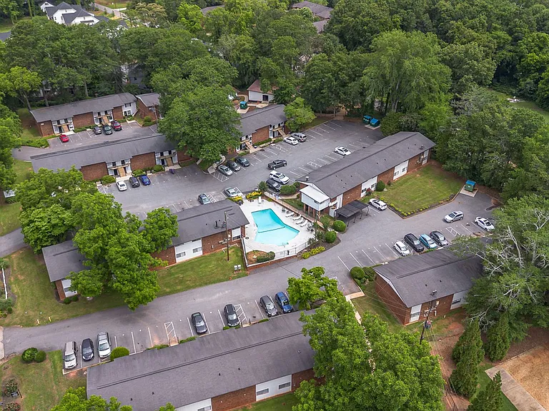 Carousel Village Apartments — Photo 19