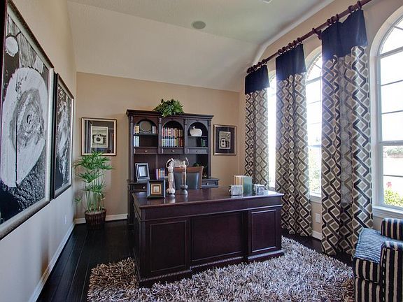 2nd image of 4813 Tascosa Ln