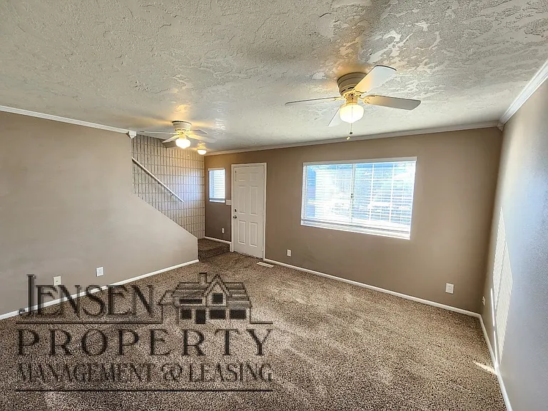 781 N Valley View Dr #1 — Photo 10
