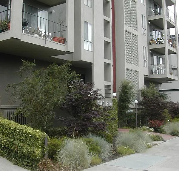 540 Elm Street — Photo 3