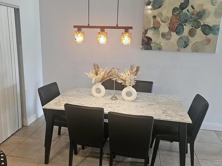 301 SW Violet Ave — Photo 11