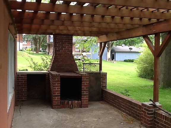4th image of 505 Meier Dr