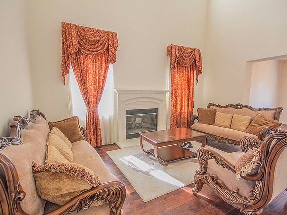 4th image of 8339 Reifer St