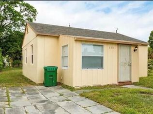 808 W 4th St, Riviera Beach, FL 33404