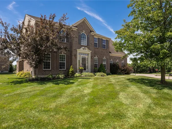 9372 Aspen Brook Ct, Centerville, OH 45458