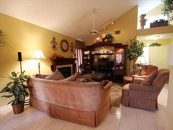 4th image of 1121 Bayshore Cir