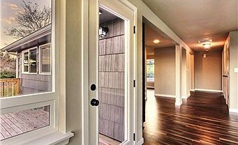 5th image of 1015 S Woodland