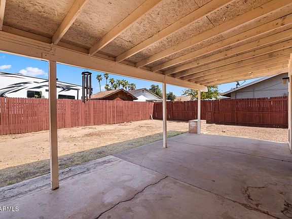 4th image of 5656 W ALICE Avenue