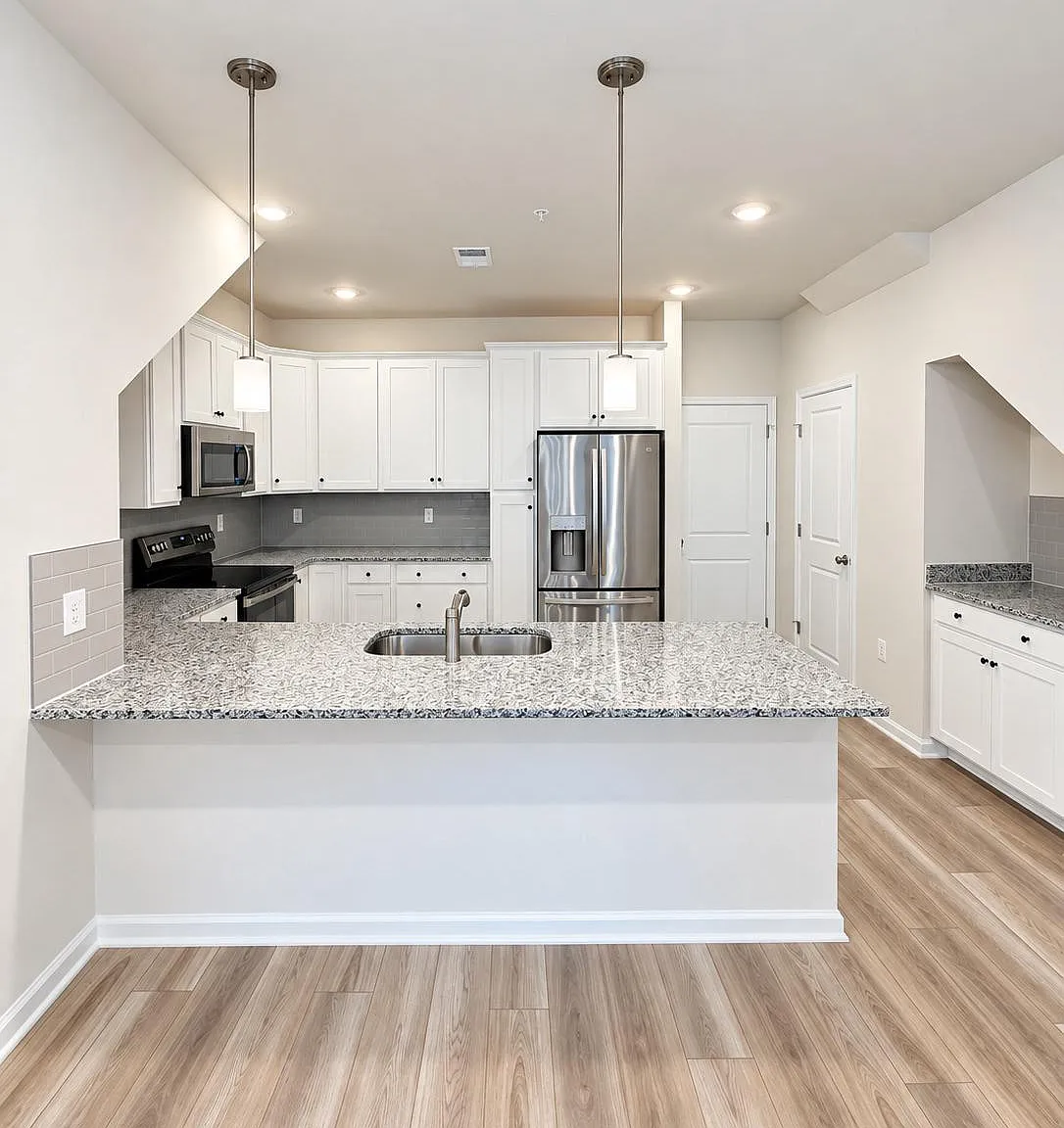 Goose Creek Village Condo — Photo 3