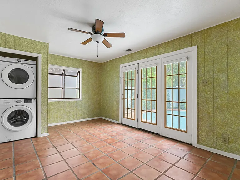 123 Westchester Dr — Photo 15