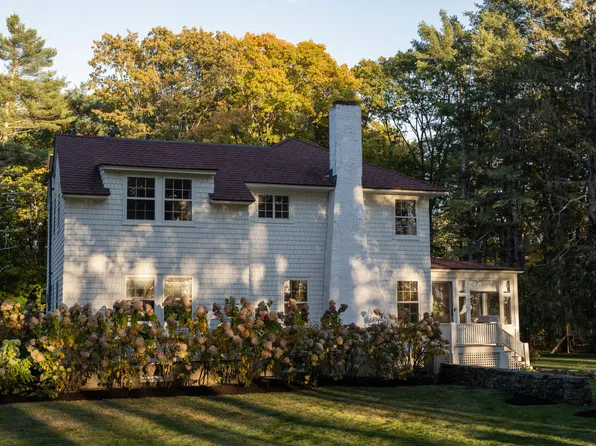 13 Foreside Road, Falmouth, ME 04105