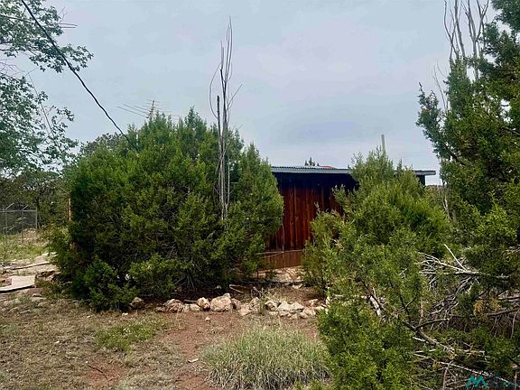 2nd image of 4 Dorothy Dr