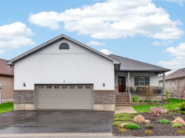 4 Merrill Dr, Prince Edward County, ON K0K 3L0