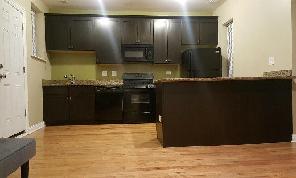 1st image of 4611 N Hamlin Ave