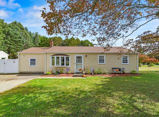 32 Blueberry Hill Rd, Norwich, CT 06360