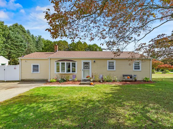 32 Blueberry Hill Road, Norwich, CT 06360