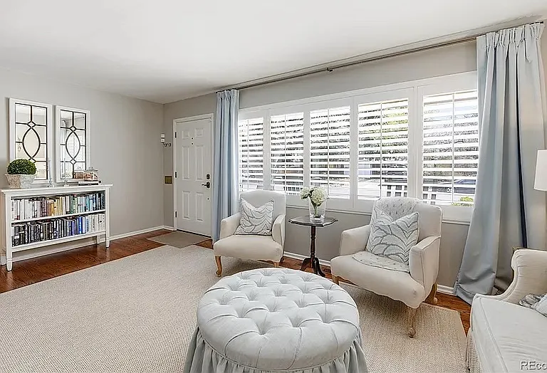 4 bed, 1876 sqft, $3,500 — Photo 2