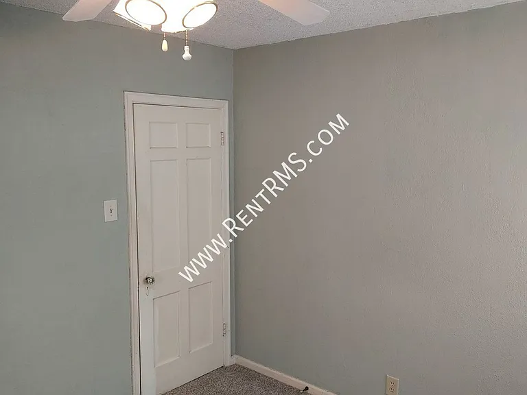 1014 SW Orleans St — Photo 17