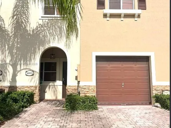 22231 SW 88th Path, Cutler Bay, FL 33190