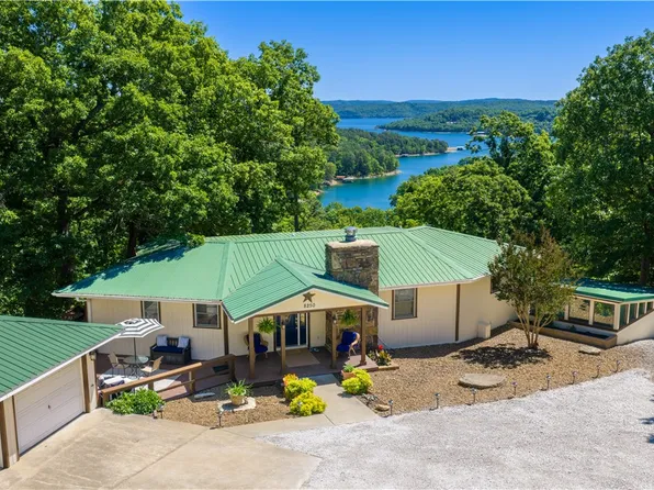 8250 Wills Ct, Rogers, AR 72756