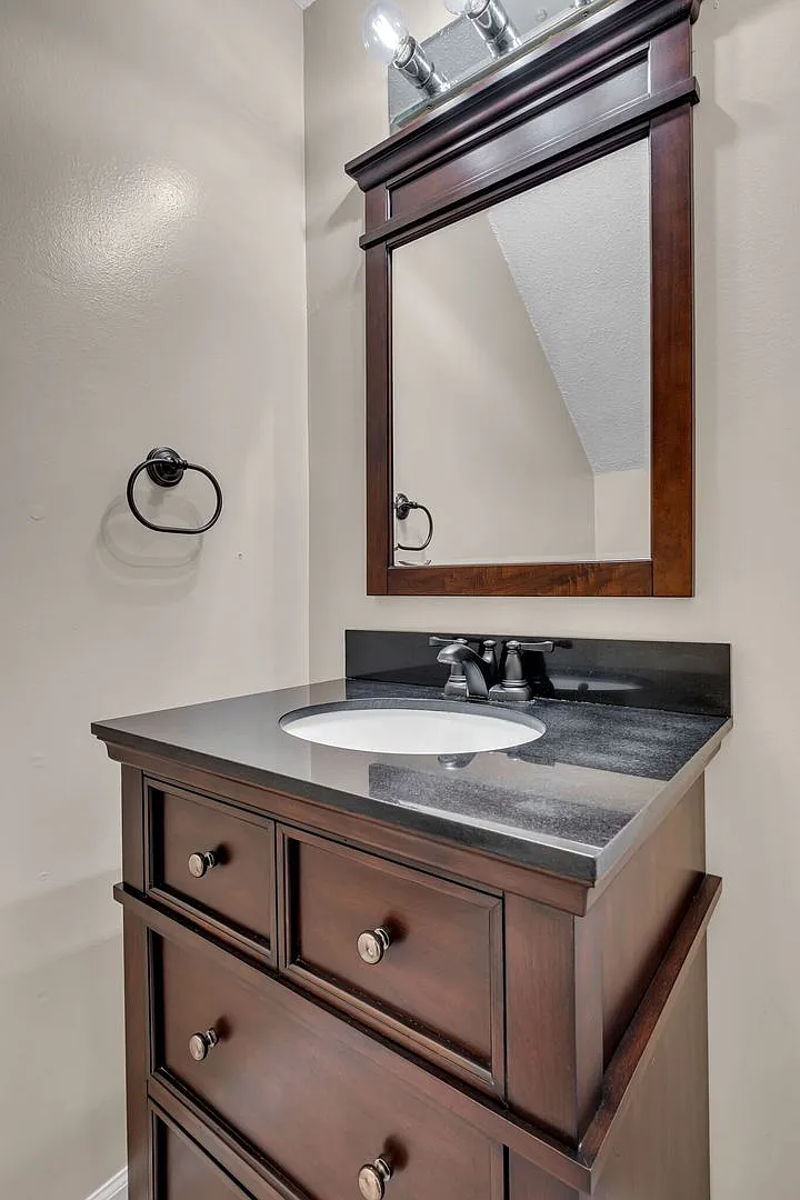 Condo in the Heart of Sango. Super Easy Access to I24 — Photo 4