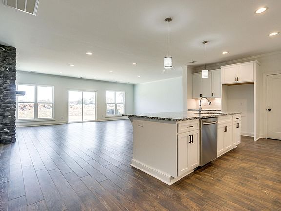 3rd image of 3521 Magruder Dr #H2