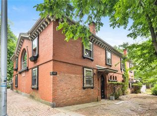 107 Benevolent St, Providence, RI 02906