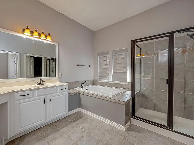 7214 Glenwick Ct — Photo 42