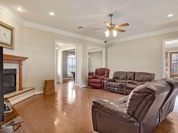 4th image of 1736 Denais Rd