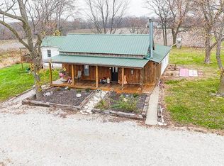 48946 212th Ave, Pearl, IL 62361