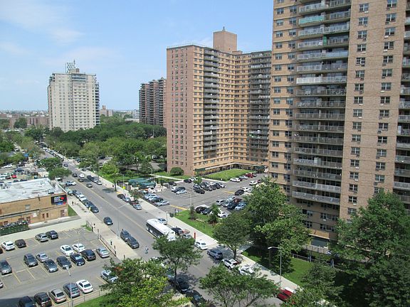 2nd image of 2915 W 5th St APT 2E