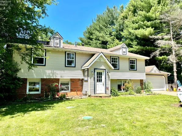 15513 Mason Rd, Vermilion, OH 44089