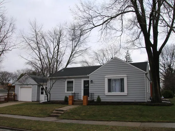 8129 West Chambers STREET, Milwaukee, WI 53222
