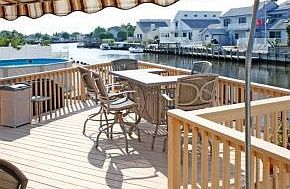DECKING OFF DINING AREA