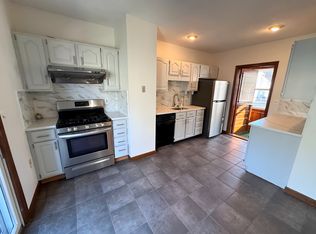 17 Upham St FLOOR 2, Malden, MA 02148