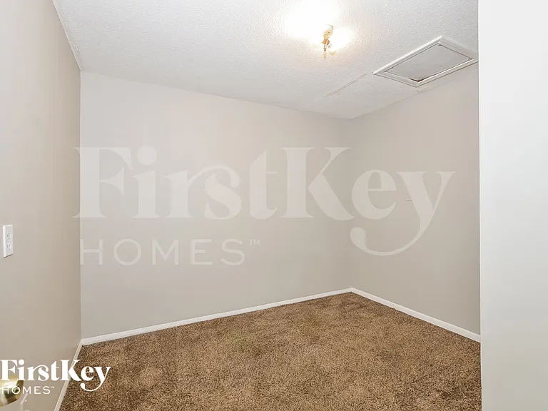 5749 Jardin Pl — Photo 16