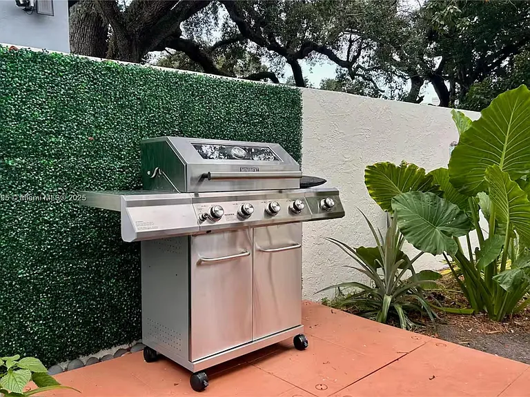 3132 NW 43rd St — Photo 20