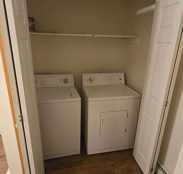 205 S Yellowstone Ave #B — Photo 3