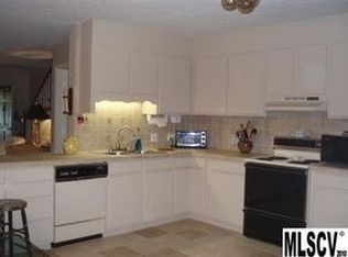 28 Stonelake Dr, Granite Falls, NC 28630