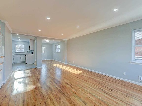 5th image of 109-12 177th St