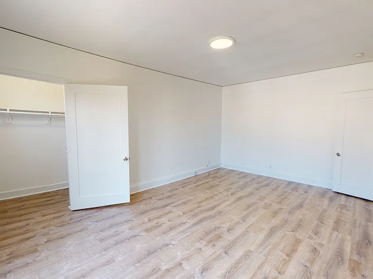 2500 Durant Avenue — Photo 45