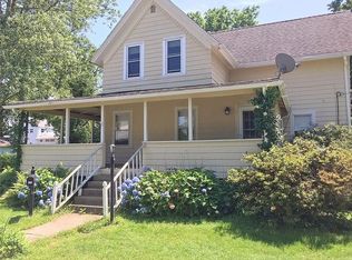 106 Mill Cove Rd, Warwick, RI 02889