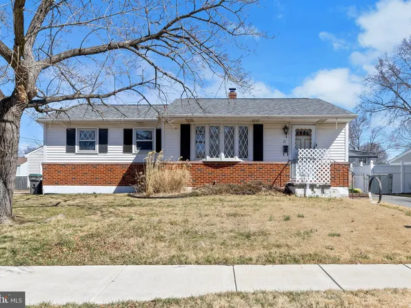 21 Cornwall Rd, New Castle, DE 19720