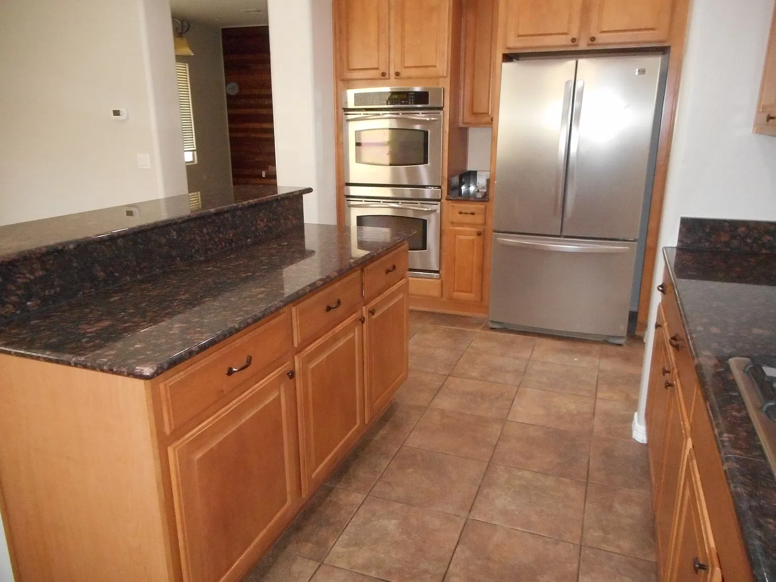 4 bed, 3.5 bath, 2915 sqft, $2,750 — Photo 3