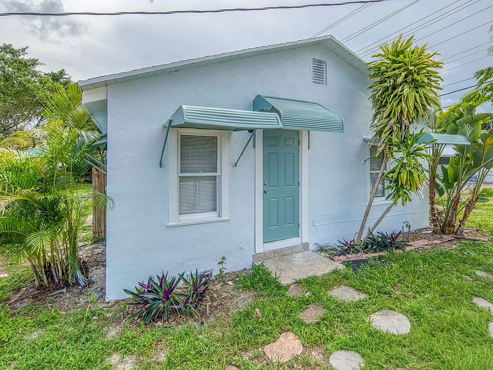 531 N B St #3