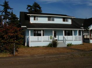 225 14th St, Raymond, WA 98577