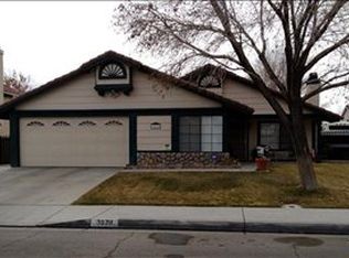 3528 Still Meadow Ln, Lancaster, CA 93536