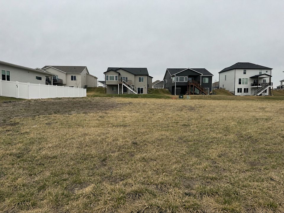 1st image of 945 Harrington Way